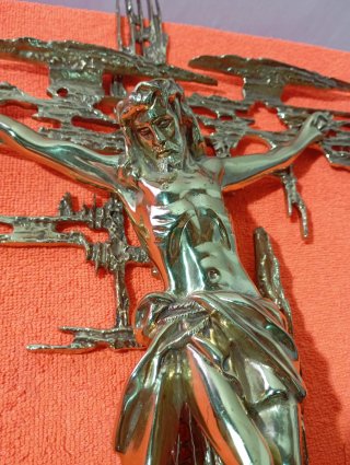 Crucifijo Brutalista Bronce 75x60cm Arte