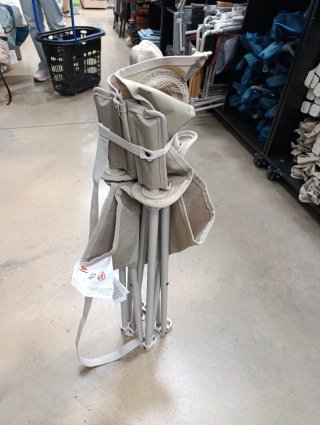 Silla de playa plegable beige y gris