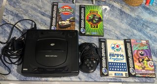 Sega Saturn Negra + 4 Juegos