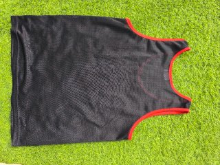 Camiseta sin mangas negra para chico