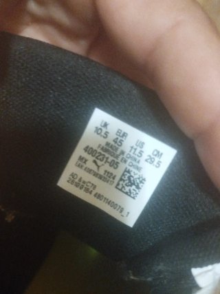 Zapatillas Puma Negras y Blancas