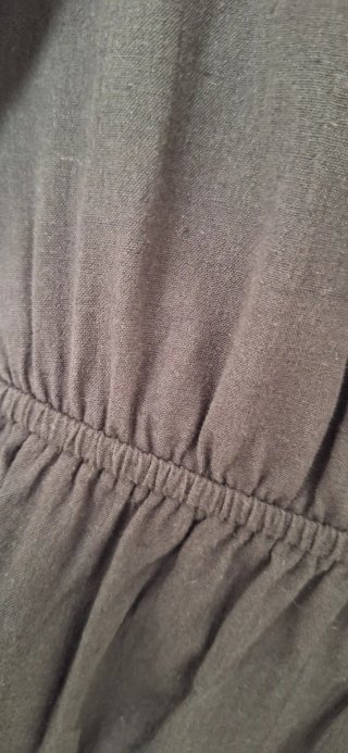 Vestido de lino negro