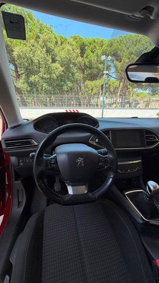 Peugeot 308 2016