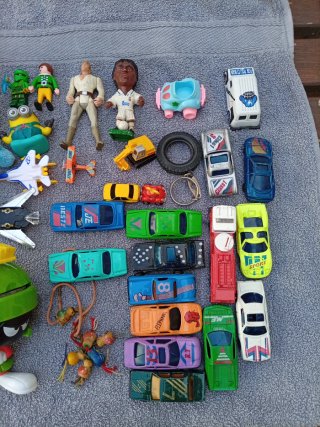 Lote de juguetes variados