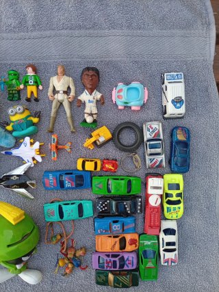 Lote de juguetes variados