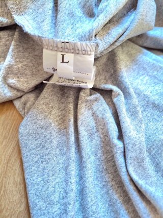 Pantalón gris campana talla L
