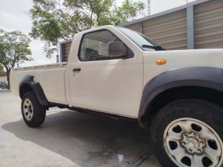 Nissan Navara 2003