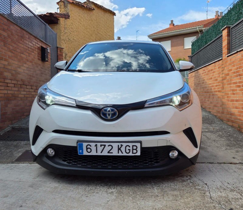 Toyota C-HR 2018 Garantía oficial Toyota - foto 1