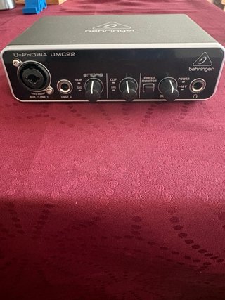Interfaz Audio USB Behringer U-PHORIA UMC22