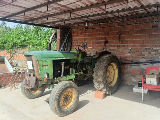 Tractor John Deere 717