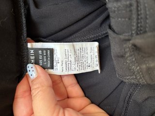 Pantalón negro ancho