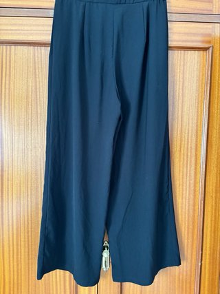 Pantalón negro ancho
