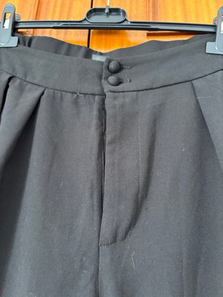 Pantalón negro ancho