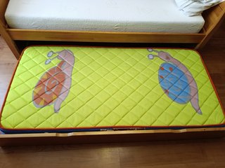 Cama nido de madera con colchón y somier