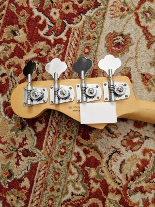 Fender Precision Bass Deluxe MIM