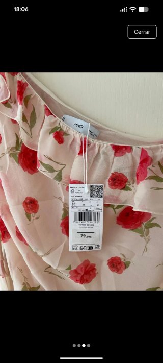 Vestido floral asimétrico con volantes