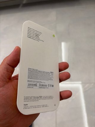 Cover iPhone 17 Pro Giallo Silicone