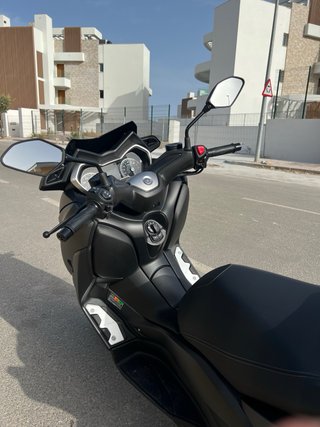Yamaha XMAX 125 - 4500 km