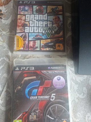 Consola PS3 Negra + 4 Juegos + Mando