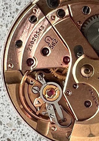 MOVIMIENTO MECANICO AUTOMATICO OMEGA CAL.562