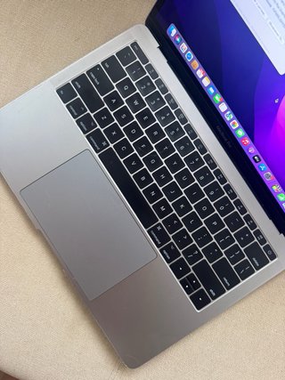 MacBook Pro 13 2017 8GB 128GB SSD