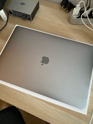 MacBook Pro 15, 16GB Ram, Intel Core i7