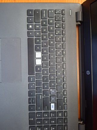 Laptop HP 255, RAM 4GB, 449 GB almacenamiento