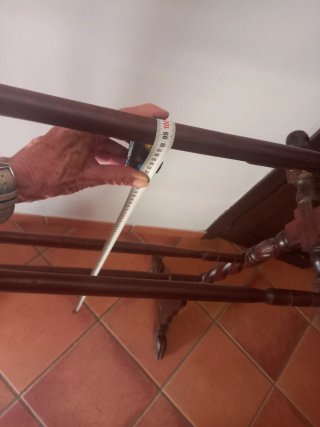 Perchero/ropero de madera original.Calidad.