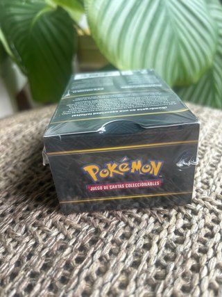 Pokemon TCG Booster Bundle Oscuridad Absoluta ESP