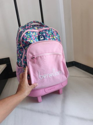 Mochila Benetton con carro y ruedas