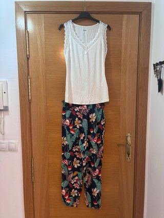 Lote Ropa de 9 prendas