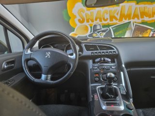 Peugeot 3008 2016