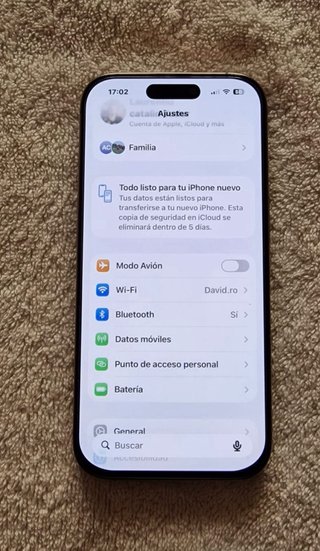 iPhone 16 Pro Dorado