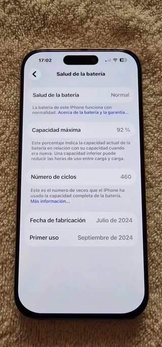 iPhone 16 Pro Dorado