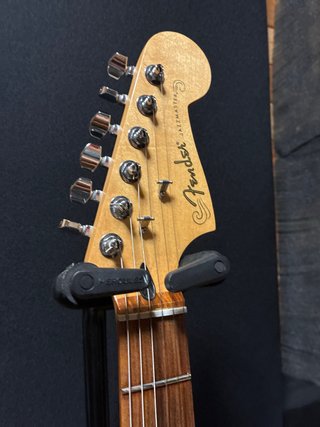 Fender Jazzmaster MiM con mejoras