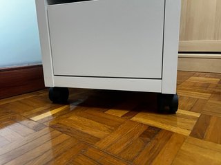 Cajonera blanca con ruedas