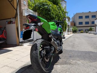 Kawasaki Ninja 400 Sportbike Verde/Negro