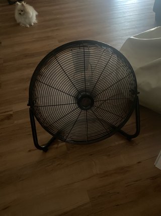 Ventilador industrial negro