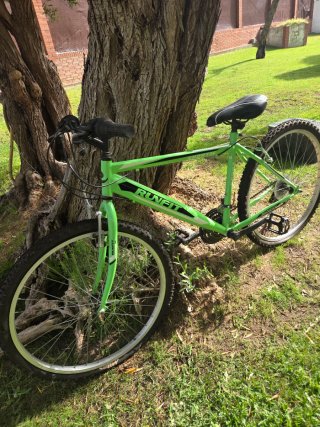 Bicicleta RUNFIT 24 Verde en el Pto. Santa Maria