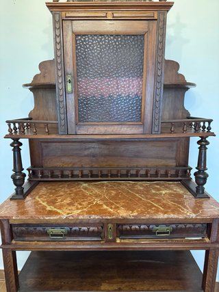 Armario antiguo madera y mármol