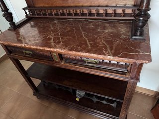 Armario antiguo madera y mármol