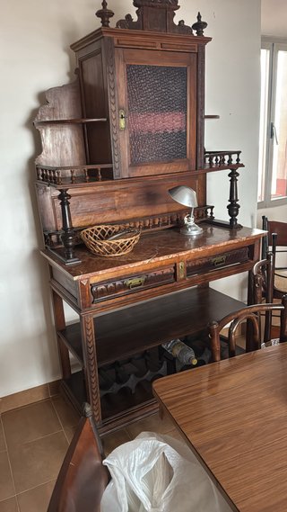 Armario antiguo madera y mármol