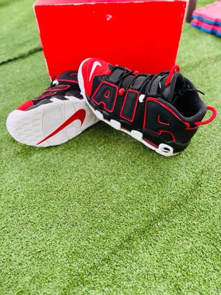 Nike Air Uptempo las de Scottie Pippen Negro/Rojo