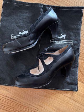 Zapatos Flamenco Begoña Cervera Negros