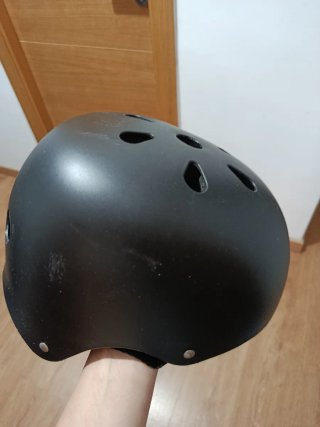 Casco Negro Patinete Eléctrico