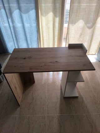 Escritorio moderno madera y blanco