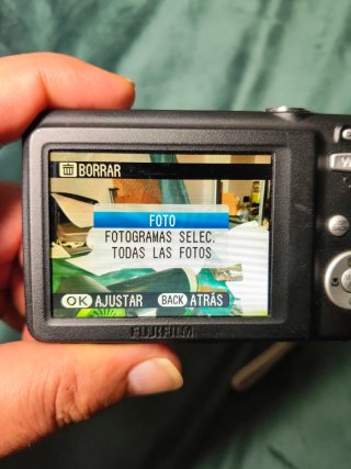 Fotocamera Digitale Fujifilm FinePix JV300 Rossa