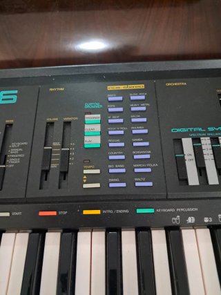Yamaha PSR-36 Teclado Electrónico
