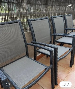 Mesa de terraza y 4 sillas ratán