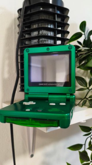 Game Boy SP Edición Pokémon Esmeralda